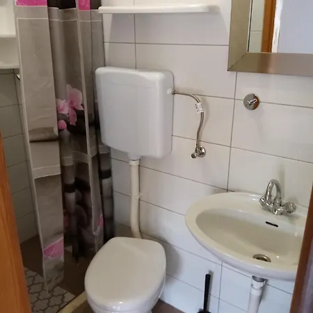 Sanja Apartment *